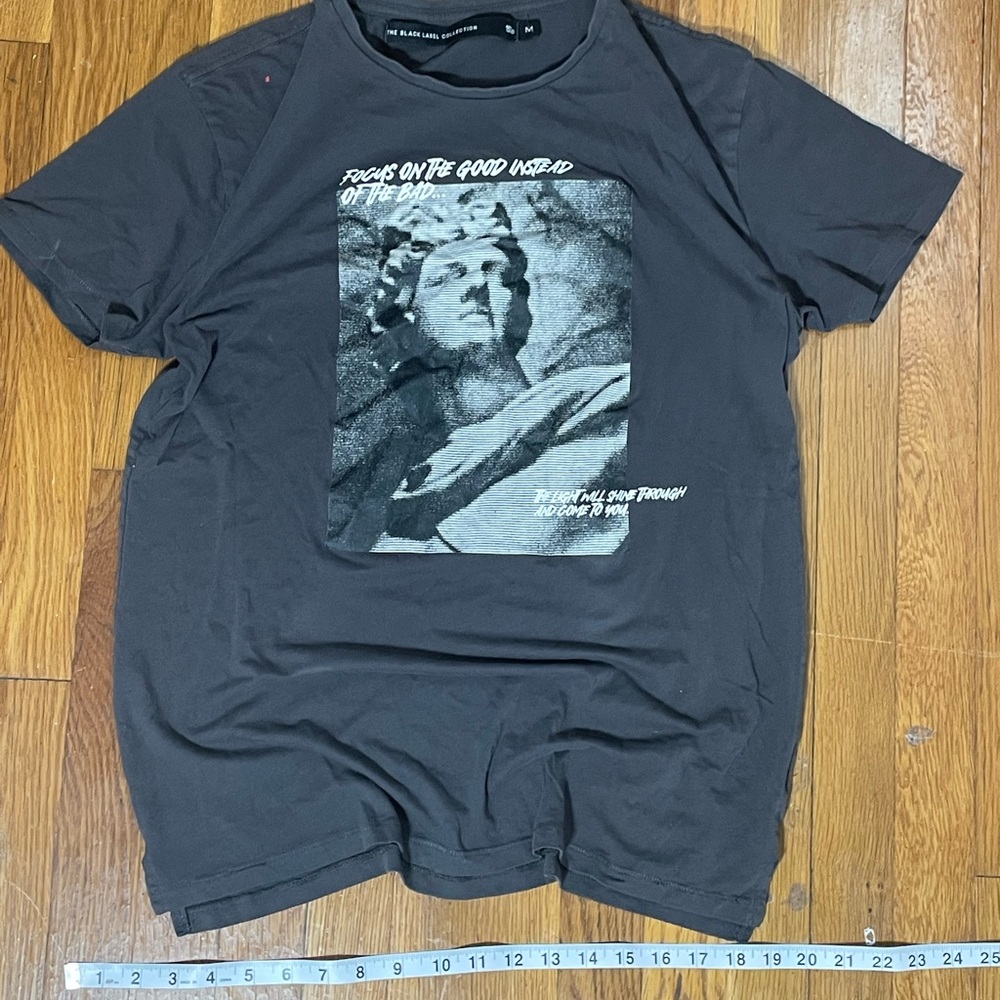 JNCO Dark Gray Graphic Tee with Statue Design